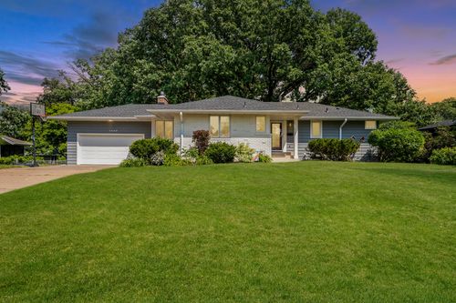 2630 Major Ave N, Golden Valley, MN, 55422-3651 | Card Image