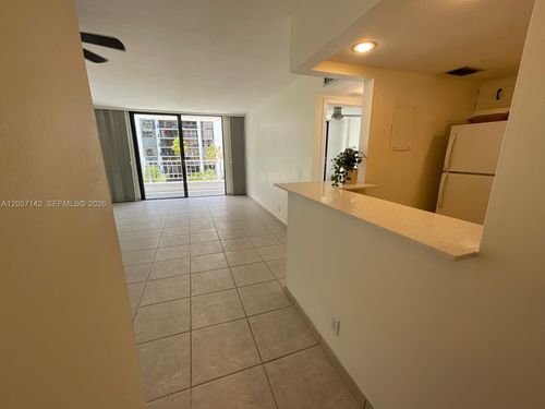 7h-200 Se 15th Rd, Miami, FL, 33129-1200 | Card Image