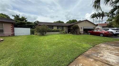 13280 Sw 257th Ter, Homestead, FL, 33032-6818 | Card Image