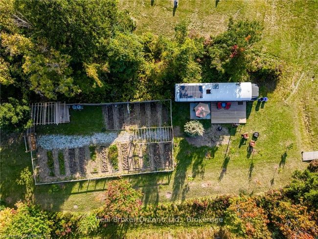 3318 Dundas St, House other with 3 bedrooms, 2 bathrooms and 6 parking in Burlington ON | Image 40