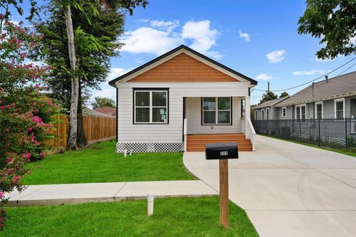 225 Royder St, Houston, TX, 77009-3921 | Card Image