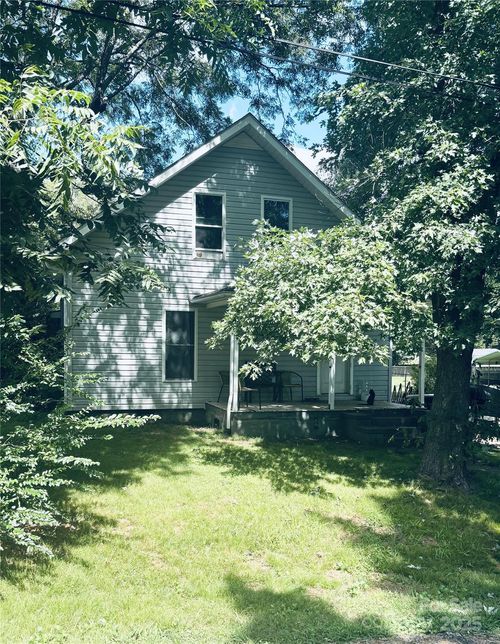 95 Lee Rd, Stony Point, NC, 28678-8926 | Card Image