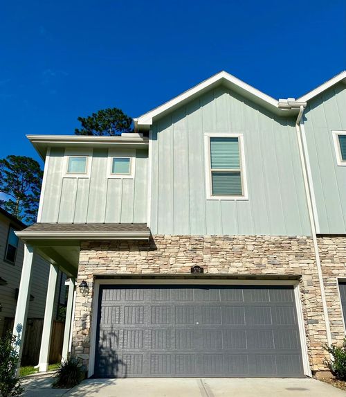 579 Dry Fork Ln, Conroe, TX, 77304-3195 | Card Image