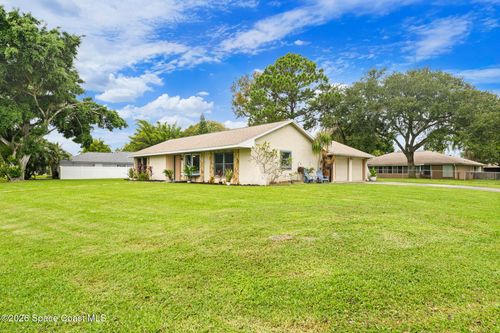 330 Lake Point Pl, Merritt Island, FL, 32953-8206 | Card Image