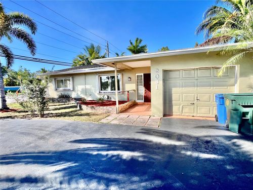 2031 Nw 32nd St, Oakland Park, FL, 33309-5725 | Card Image