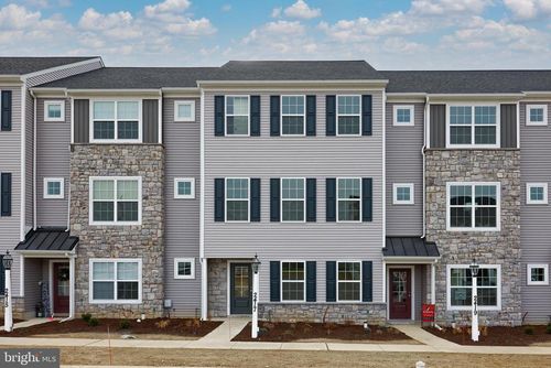 2417 Spring Water Cir, LANCASTER, PA, 17601-2235 | Card Image