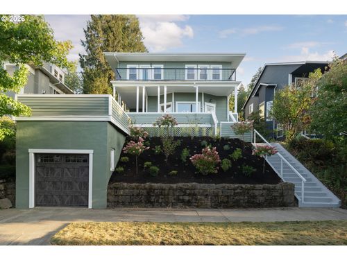 2926 Nw Raleigh St, Portland, OR, 97210-1976 | Card Image