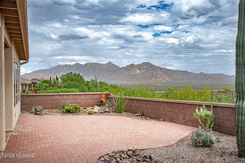 2131 W Calle Guatamote, Green Valley, AZ, 85622-8005 | Card Image