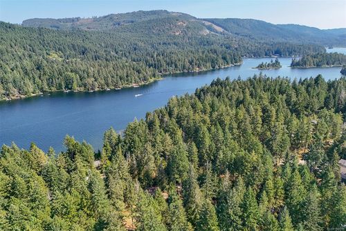 2051 May Ave, Shawnigan Lake, BC, V8H2C5 | Card Image