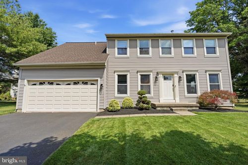 9 Hibiscus Pl, NEWTOWN, PA, 18940-1236 | Card Image