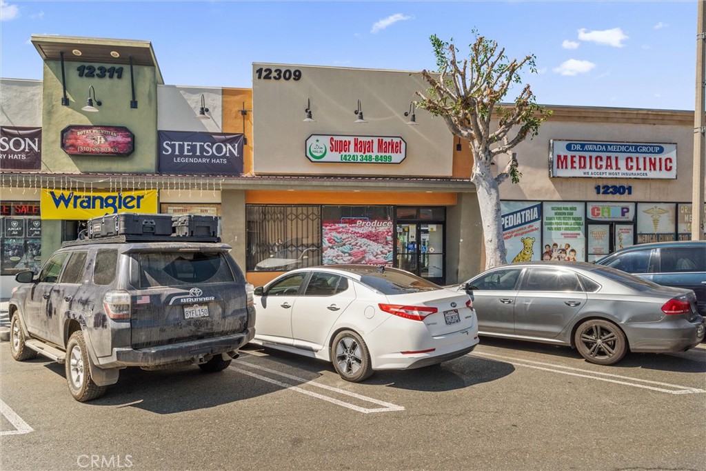 Commercial Sale in Hawthorne 3