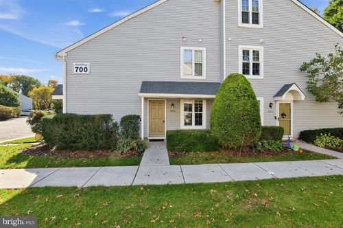 707 Sedgefield Dr, Mount Laurel, NJ, 08054-1853 | Card Image