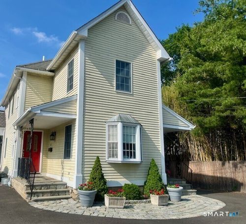 56 East Ave, New Canaan, CT, 06840-5518 | Card Image