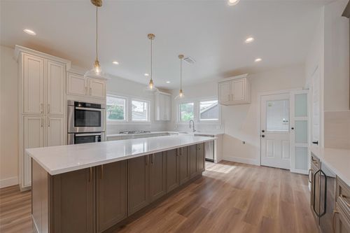 1026 W Cottage St, Houston, TX, 77009-5206 | Card Image