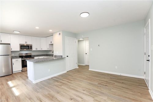 b3-2709 Azalea Garden Rd, Norfolk, VA, 23513-2643 | Card Image