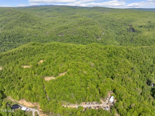 4465 Hanging Rock Pkwy, Coeburn, VA, 24230-3713 | Card Image