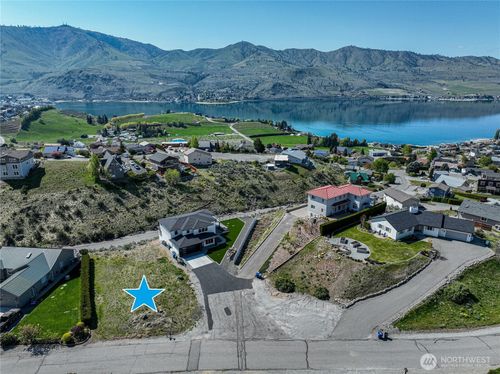 212 Stehekin Way, Chelan, WA, 98816-9534 | Card Image