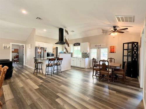 1105 County Road 422, Bartlett, TX, 76511-4626 | Card Image