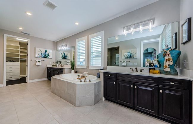 29038 Picana Ln, House other with 4 bedrooms, 4 bathrooms and null parking in WESLEY CHAPEL FL | Image 42