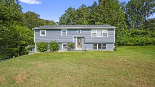6 Holly Ln, Brookfield, CT, 06804-3615 | Card Image