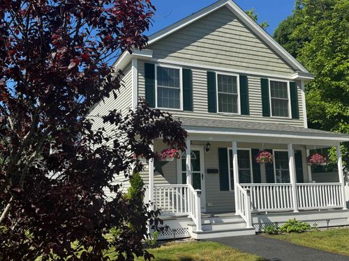 142 Comeau St, Manchester, NH, 03102-3803 | Card Image