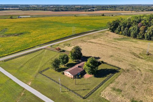 4231 Airport Rd, Springfield, TN, 37172-5810 | Card Image