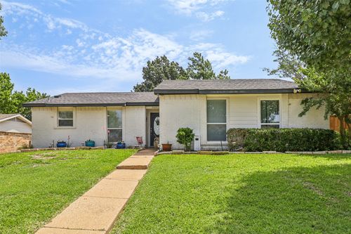 2622 Briar Hill Dr, Carrollton, TX, 75007-5916 | Card Image