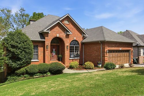 2209 Sawgrass Dr, Little Rock, AR, 72212-2697 | Card Image