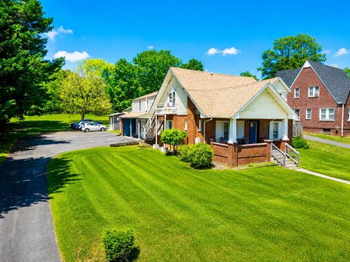 508 W Stuart Dr, Galax, VA, 24333 | Card Image