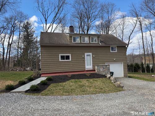 11 Highland Ave, Bethel, CT, 06801-2207 | Card Image