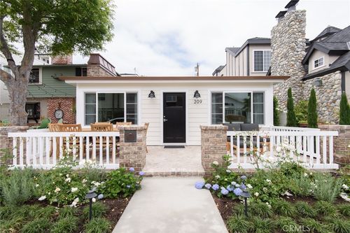 209 Opal Ave, Newport Beach, CA, 92662-1078 | Card Image
