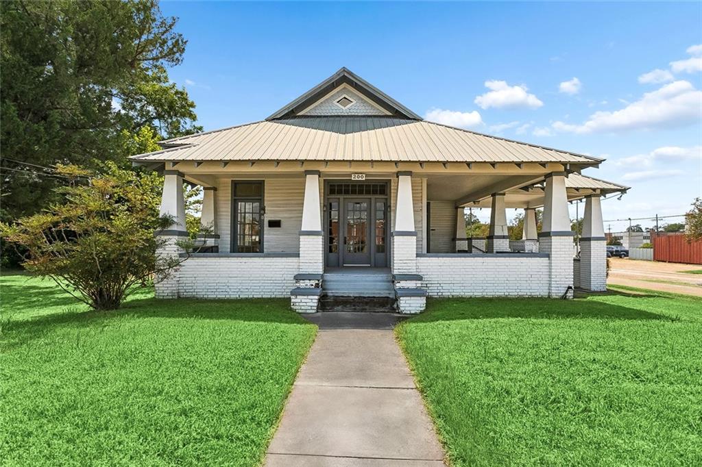 200 S Oak St, Hammond, LA 70401