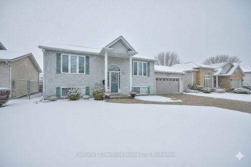 358 Antoinette Rd, Fort Erie, ON, L2A6S5 | Card Image
