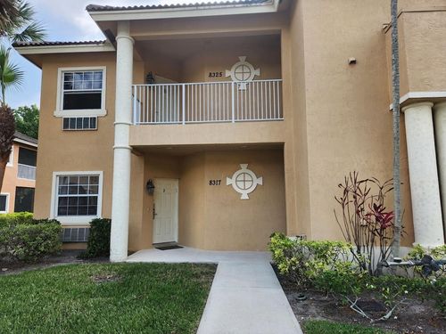 8317 Mulligan Cir, Port St. Lucie, FL, 34986-3281 | Card Image