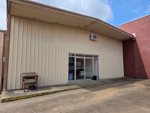 102 S Wilhite St, Cleburne, TX, 76031-5644 | Card Image