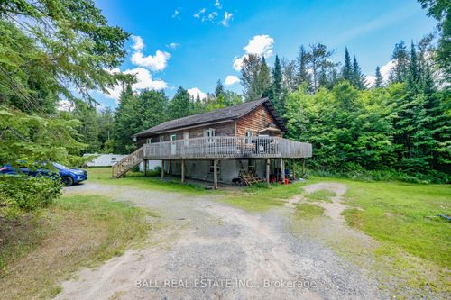 {{alt}} | Card Image