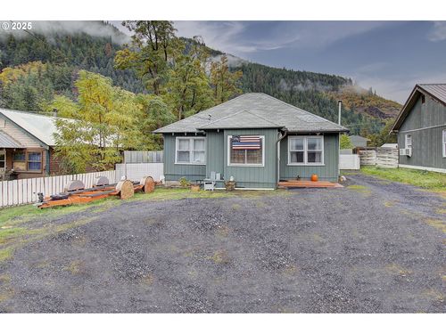 409 N Main St, Klickitat, WA, 98628 | Card Image