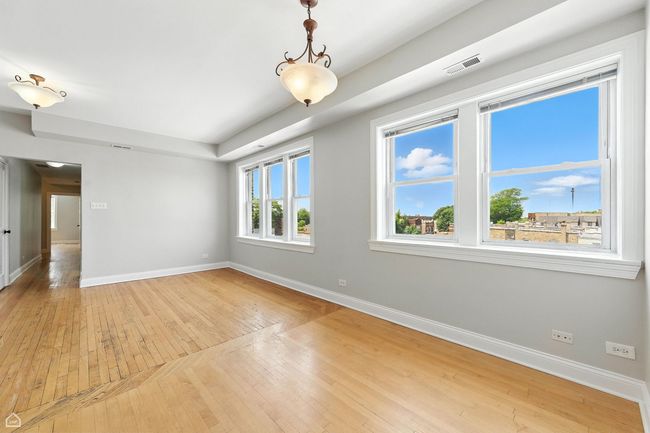 APT-3 - 3302 W Crystal St, Condo with 3 bedrooms, 2 bathrooms and 1 parking in Chicago IL | Image 11