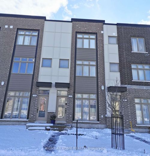 1414 Hemlock Rd, Ottawa, ON, K1K5A8 | Card Image