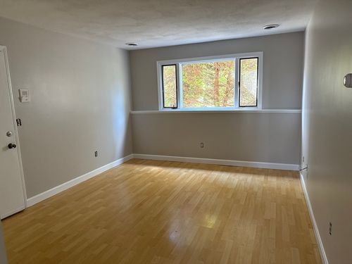 apt-19-50 Clark St, Fall River, MA, 02720-1638 | Card Image
