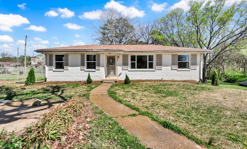 1104 Irving Ln, Clarksville, TN, 37040-3941 | Card Image