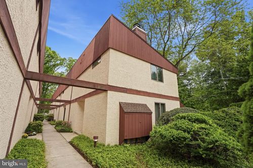 202-51 Lawrenceville Pennington Rd, Lawrence, NJ, 08648-1642 | Card Image