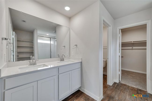 1306 Camden Ln, House other with 4 bedrooms, 2 bathrooms and null parking in Lockhart TX | Image 17