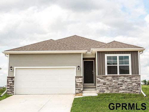 11973 S 114th Ave, Papillion, NE, 68046-5047 | Card Image