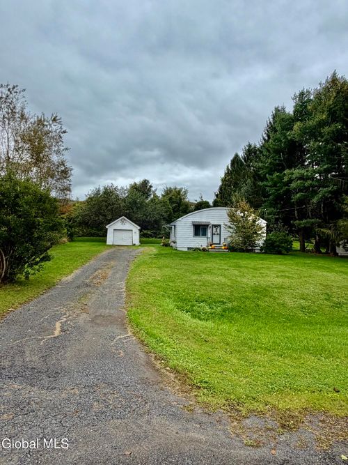 341 S Kingsboro Ave, Johnstown, NY, 12095 | Card Image
