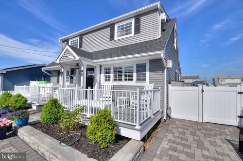 21 Drake Dr, Bayville, NJ, 08721-1507 | Card Image