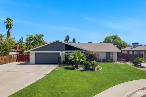 2504 Olmo Ct, Bakersfield, CA, 93309-4420 | Card Image