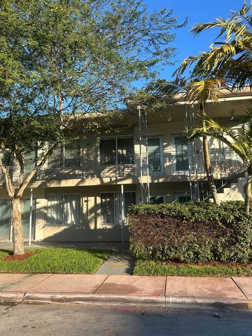202-801 15th St, Miami Beach, FL, 33139-3597 | Card Image