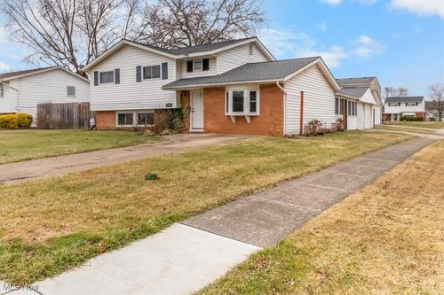 4721 Andover Ave, Lorain, OH, 44055-3522 | Card Image