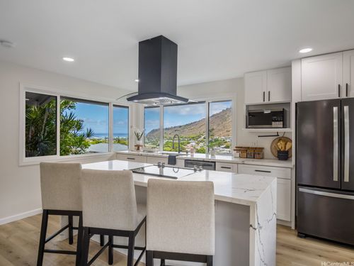 855 Kainoa Pl, Honolulu, HI, 96821-1737 | Card Image